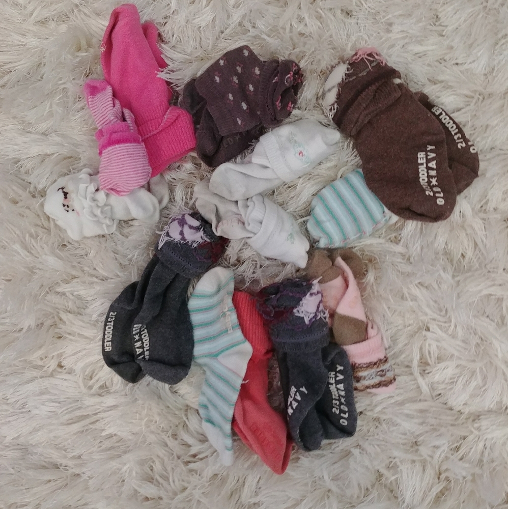 Bundle of girls 4T clothes - Picture 3 of 6